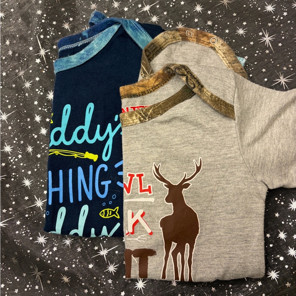 Mossy Oak Navy Baby Tee with Aqua Script & Yellow Fish